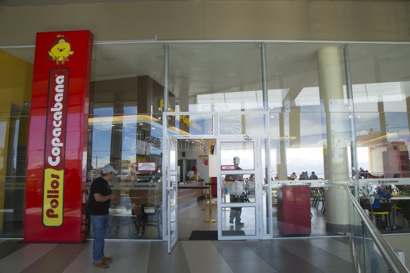 Entrada del restaurante Pollos Copacabana de los alimentos de preparación rápida imagen de archivo libre de regalías Entrada del restaurante Pollos Copacabana de los alimentos de preparación rápida imagen de archivo libre de regalías