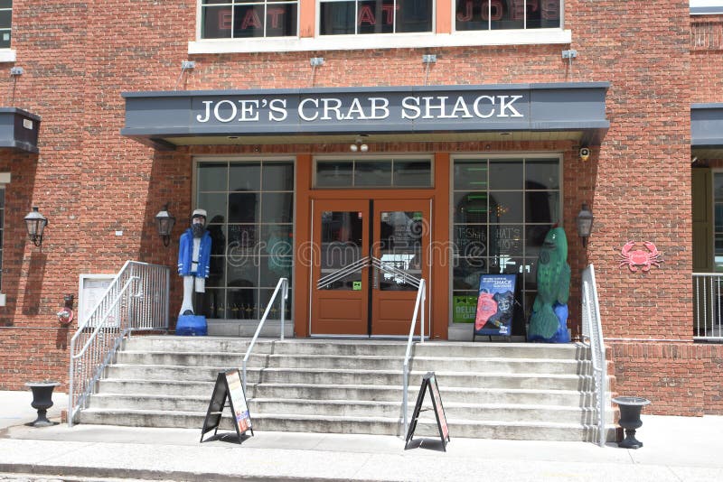 Entrance of Joe`s Crab Shack on River Street, Savannah, GA royalty free stock photo Entrance of Joe`s Crab Shack on River Street, Savannah, GA royalty free stock photo