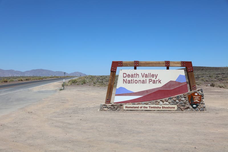 Sign at the Entrance To Death Valley National Park Editorial Stock ...