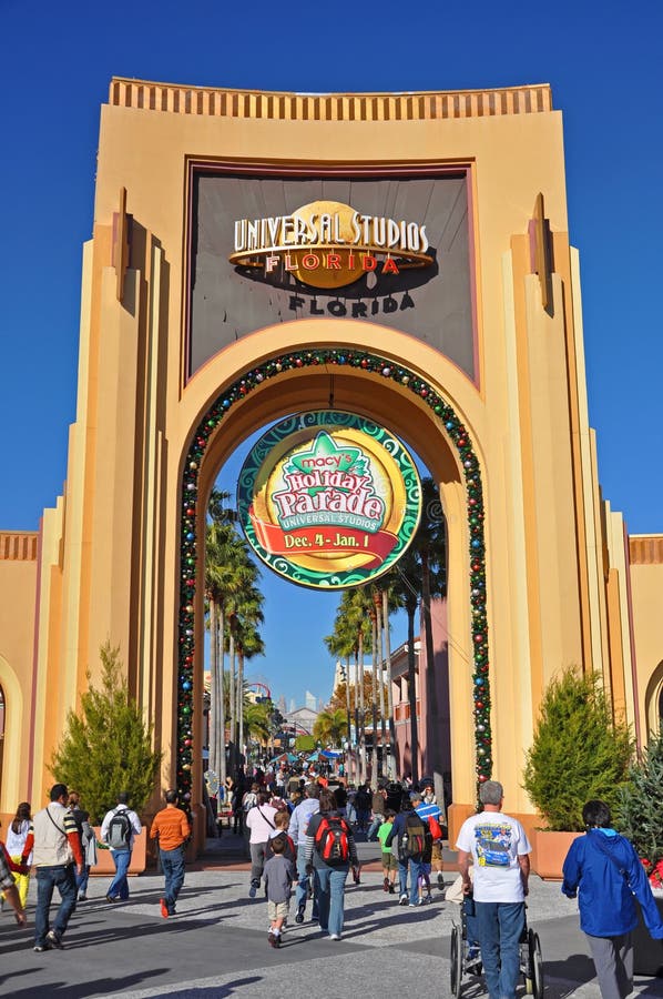 Universal Orlando - Islands Of Adventure - Entrance Lighth…