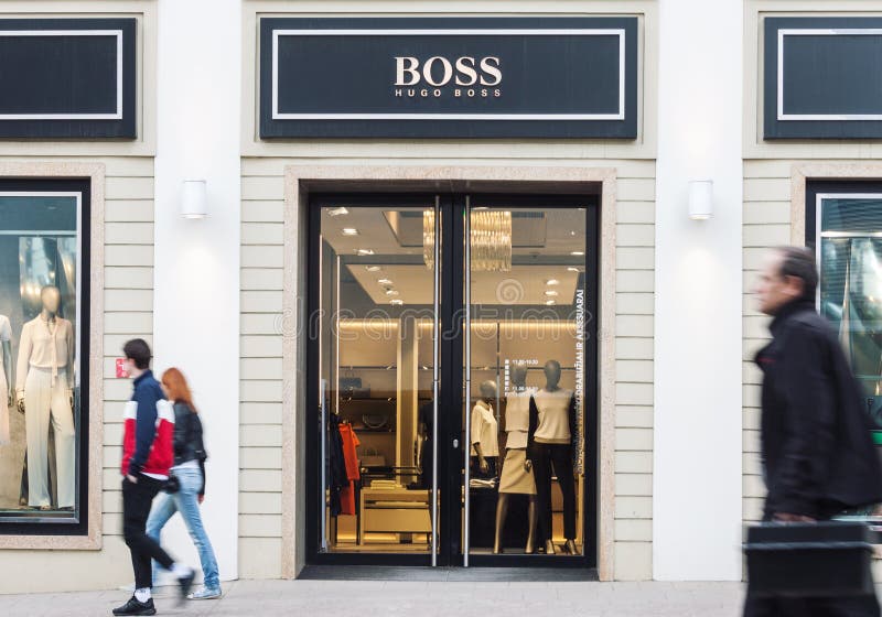 Entrata di Hugo Boss immagini stock Entrata di Hugo Boss immagini stock