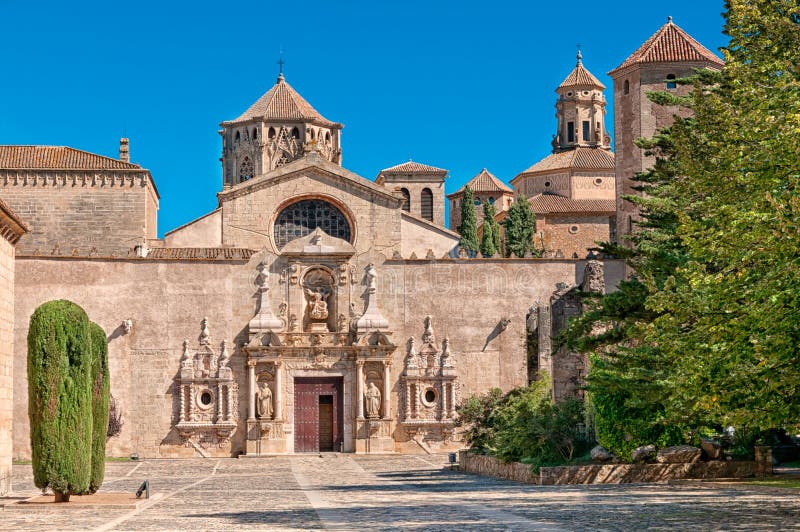 Entrata, monastero di Santa Maria de Poblet, Spagna immagine stock Entrata, monastero di Santa Maria de Poblet, Spagna immagine stock