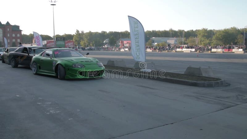 Entraînement de voitures de sport à commencer banque de vidéos