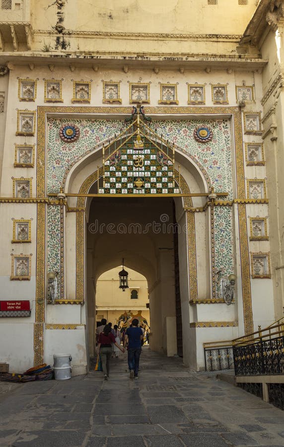 Entrée de palais de ville, Udaipur, Ràjasthàn, Inde images stock Entrée de palais de ville, Udaipur, Ràjasthàn, Inde images stock