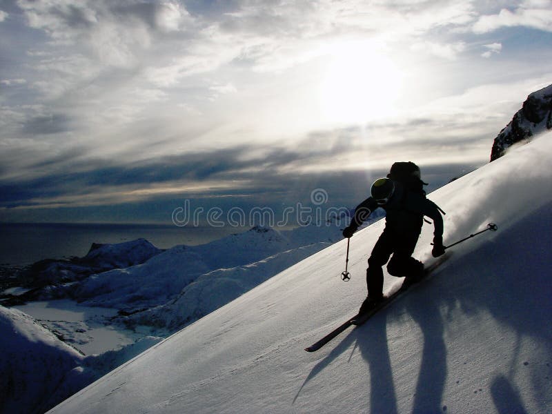EpicNature, снег, катание на лыжах, telemark, вертикаль, зима, Lofoten, подача, фантастический, изумляя, порошок, фьорд, гора, мо стоковое изображение rf EpicNature, снег, катание на лыжах, telemark, вертикаль, зима, Lofoten, подача, фантастический, изумляя, порошок, фьорд, гора, мо стоковое изображение rf