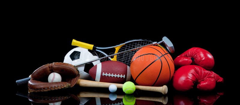Equipamento de esportes Assorted no preto foto de stock royalty free Equipamento de esportes Assorted no preto foto de stock royalty free