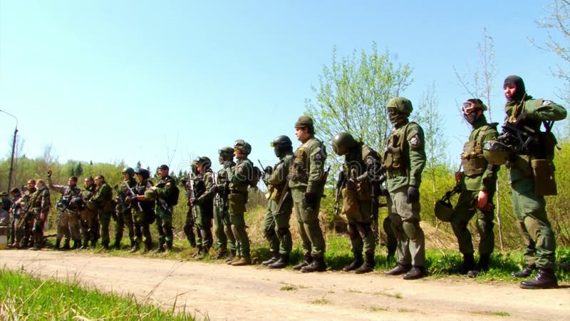 TEAM6 Airsoft Team - O USO DE UNIFORME DAS FORÇAS ARMADAS BRASILEIRAS  Assunto polêmico não? Mas vamos lá. Vira e mexe aparece um novato com  uniforme, principalmente usando alguma peça do fardamento