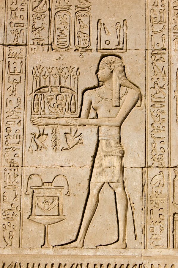 Erbjudande präst för forntida egyptisk gudka till