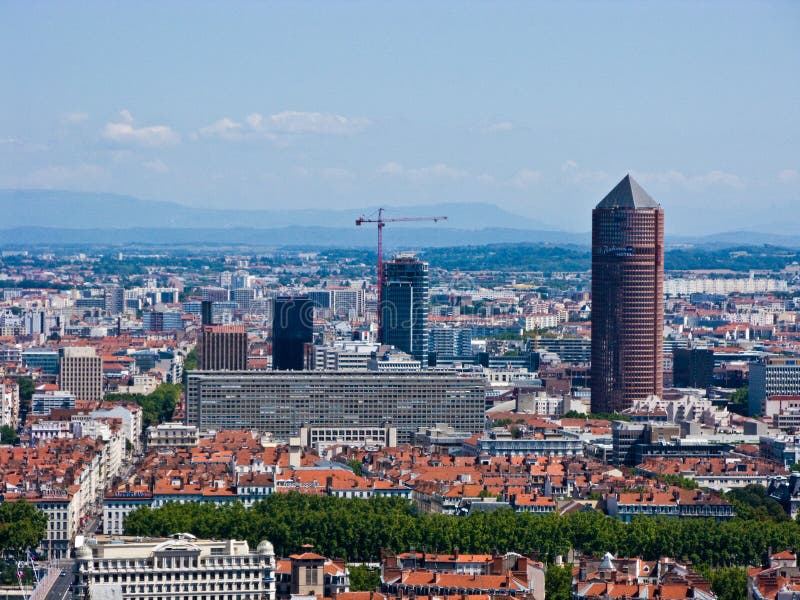 Erhöhte Ansicht Lyon-Panoramas am sonnigen Tag lizenzfreies stockfoto Erhöhte Ansicht Lyon-Panoramas am sonnigen Tag lizenzfreies stockfoto