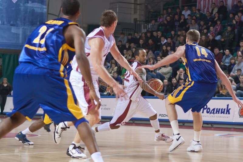 Georgios Kalaitzakis is a Greek Professional Basketball Player for Nevezis  KÄ—dainiai of the Lithuanian Basketball League, on Loan Editorial  Photography - Image of league, player: 177689587