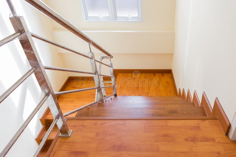 Escada de madeira fotografia de stock royalty free
