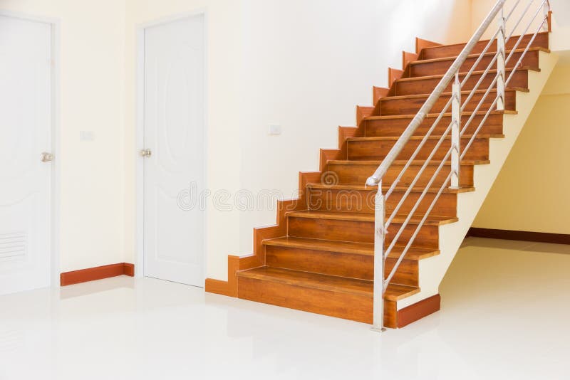 Escadaria de madeira imagem de stock