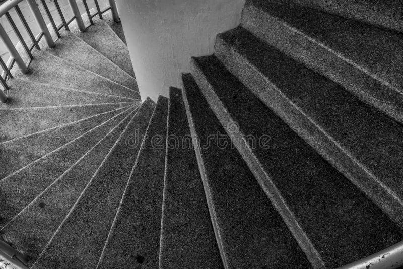 Escaliers curvilignes Vue supérieure de détail moderne d'architecture photographie stock Escaliers curvilignes Vue supérieure de détail moderne d'architecture photographie stock
