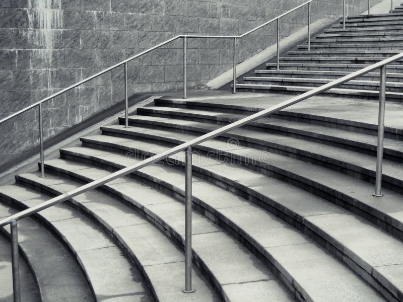 Escaliers de Concreate dans la ville photo stock Escaliers de Concreate dans la ville photo stock