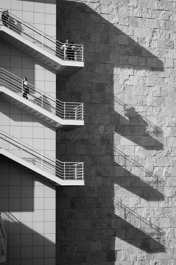 Escaliers et ombre, centre de Getty, Los Angeles photo libre de droits Escaliers et ombre, centre de Getty, Los Angeles photo libre de droits