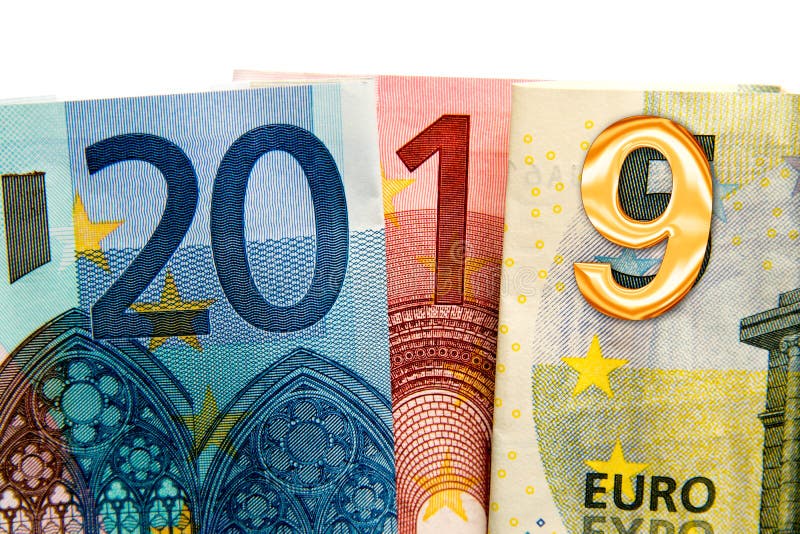 2019 escrito con los billetes de banco de los euros fotos de archivo 2019 escrito con los billetes de banco de los euros fotos de archivo