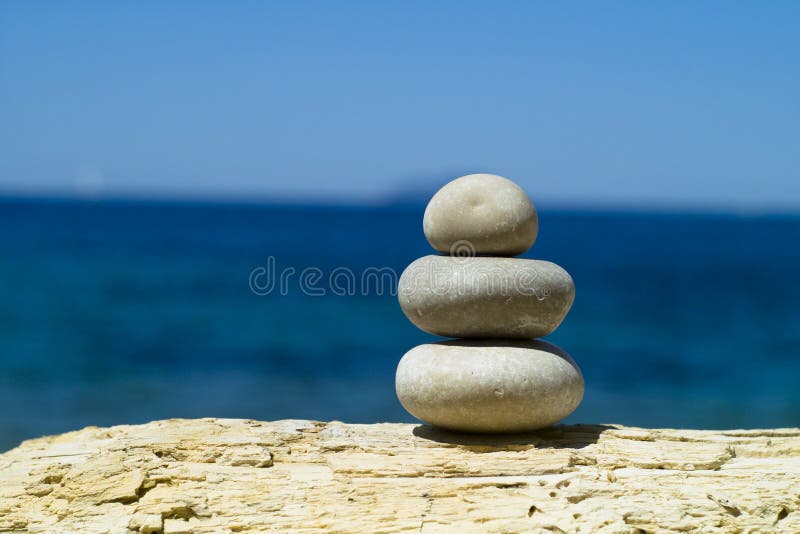Escultura das rochas no seascape fotografia de stock Escultura das rochas no seascape fotografia de stock