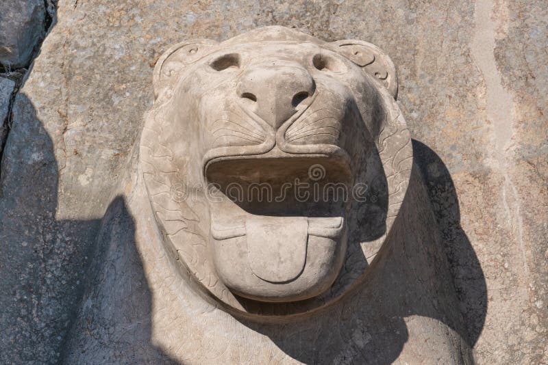 Escultura De Leão Em Hattusa é Uma Cidade Antiga Localizada Perto De  Bogazale Moderno Na Província Do Coro Do Mar Negro Da Turkeyr Foto de Stock  - Imagem de turquia, rocha: 255078978