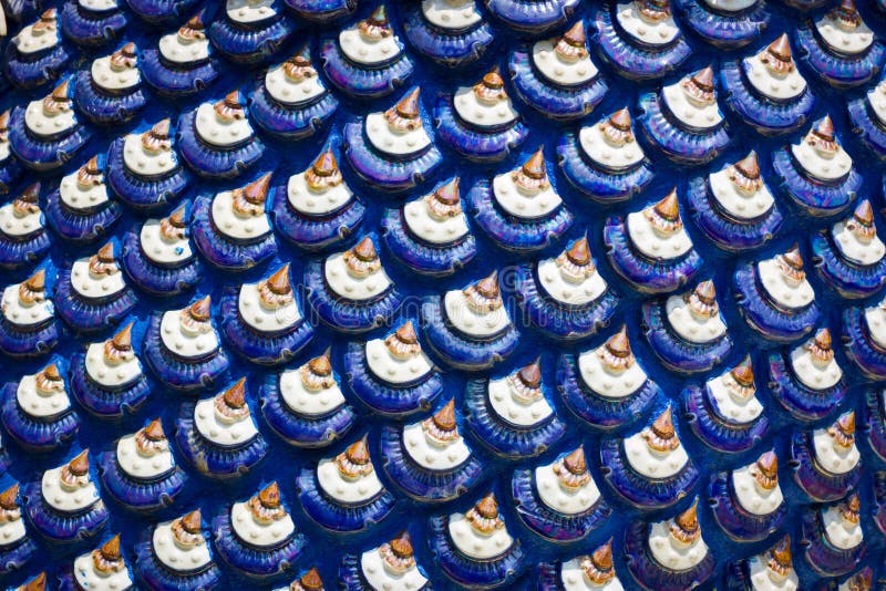 Escultura de texturas azuis da escala do dragão ou da escala de peixes fotos de stock Escultura de texturas azuis da escala do dragão ou da escala de peixes fotos de stock