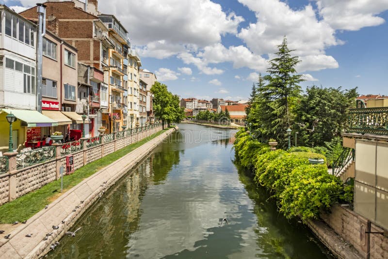 Eskisehir jest bardzo dziejowym miastem Ty możesz wciąż czuć zadziwiającą dziejową atmosferę z nowożytną budową fotografia royalty free Eskisehir jest bardzo dziejowym miastem Ty możesz wciąż czuć zadziwiającą dziejową atmosferę z nowożytną budową fotografia royalty free