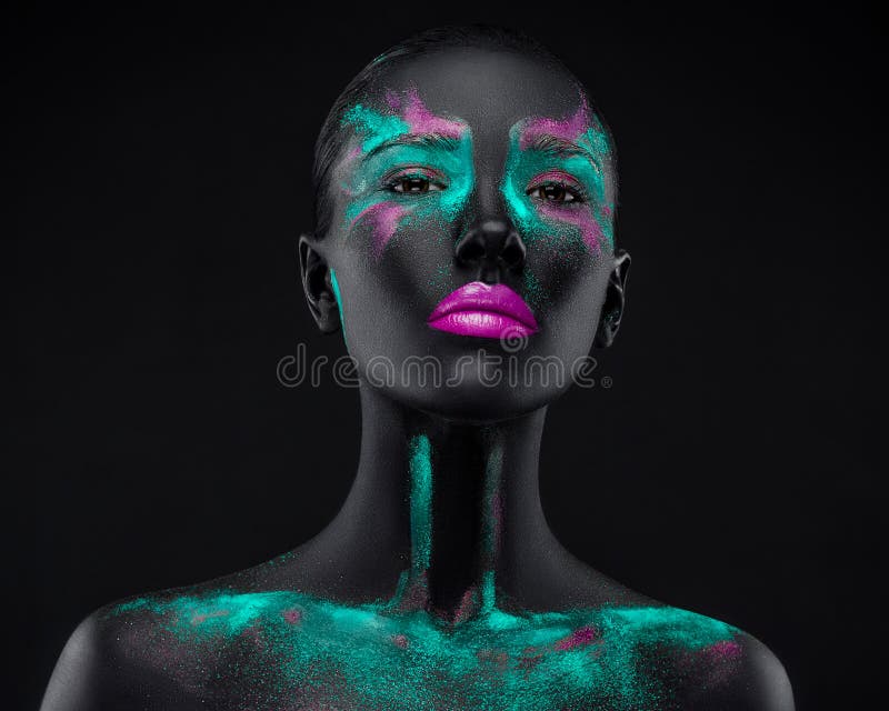 Espace chromatique bleu d'oeil au beurre noir de rose de maquillage de fille photographie stock libre de droits Espace chromatique bleu d'oeil au beurre noir de rose de maquillage de fille photographie stock libre de droits