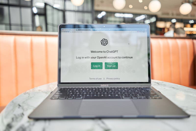 Espagne barcelone mars 20 2023 : page web de chatgpt un prototype ai chatbot est vu sur le site internet d'openai sur un photographie stock