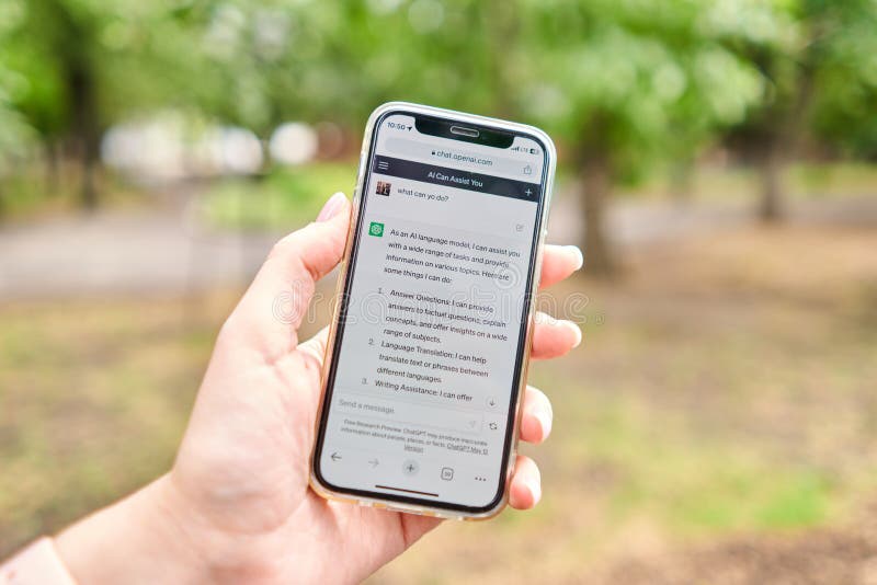 Espagne barcelone mars 20 2023 : page web de chatgpt un prototype ai chatbot est vu sur le site internet d'openai sur un images libres de droits