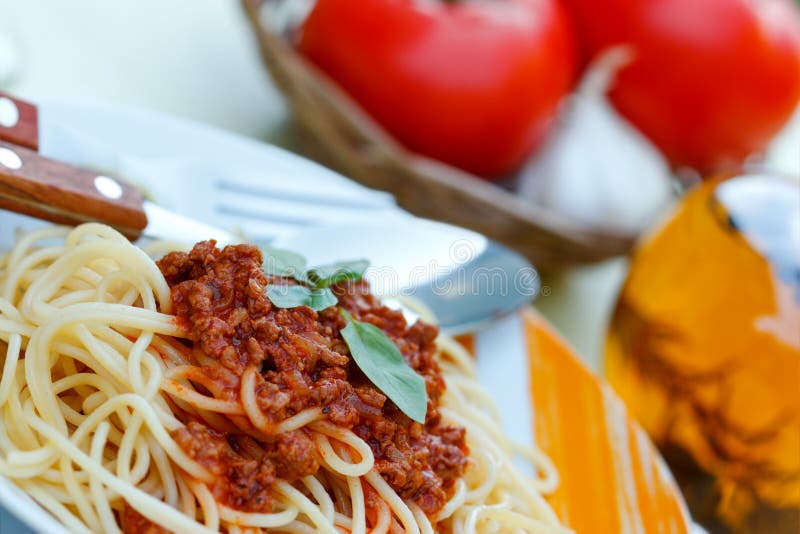 Spaghetti frescos imagen de archivo libre de regalías