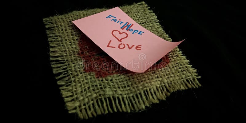 esperança de fé conceito de amor exibindo o fundo do tapete raiz fotografia de stock royalty free esperança de fé conceito de amor exibindo o fundo do tapete raiz fotografia de stock royalty free