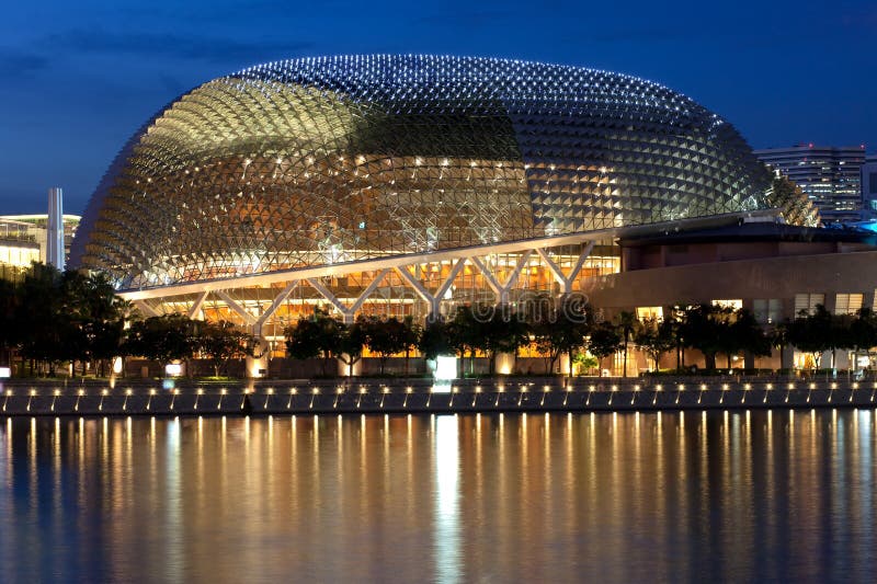 Esplanade Theatre on the Bay at dusk