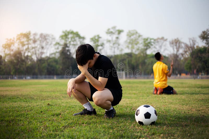 Um jogo de futebol com dois jogadores