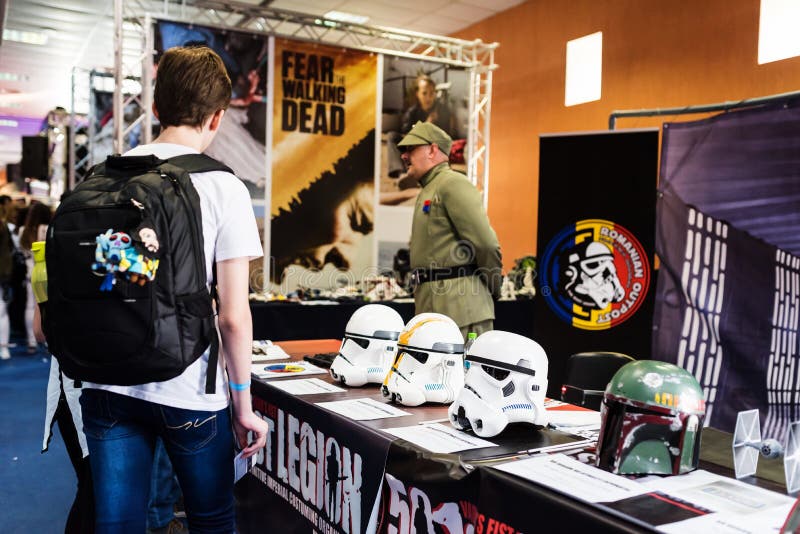 Esposizione dei caschi o degli Stormtroopers a EECC 2017 immagini stock libere da diritti Esposizione dei caschi o degli Stormtroopers a EECC 2017 immagini stock libere da diritti
