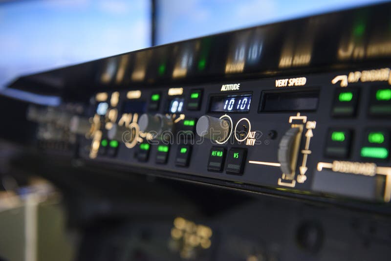 Esposizione del quadro di controllo di altitudine del pilota automatico degli aerei
