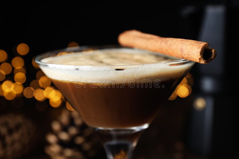 Espresso Martini Cocktail, Delicious Alcohol Drink, Dessert Cocktail ...