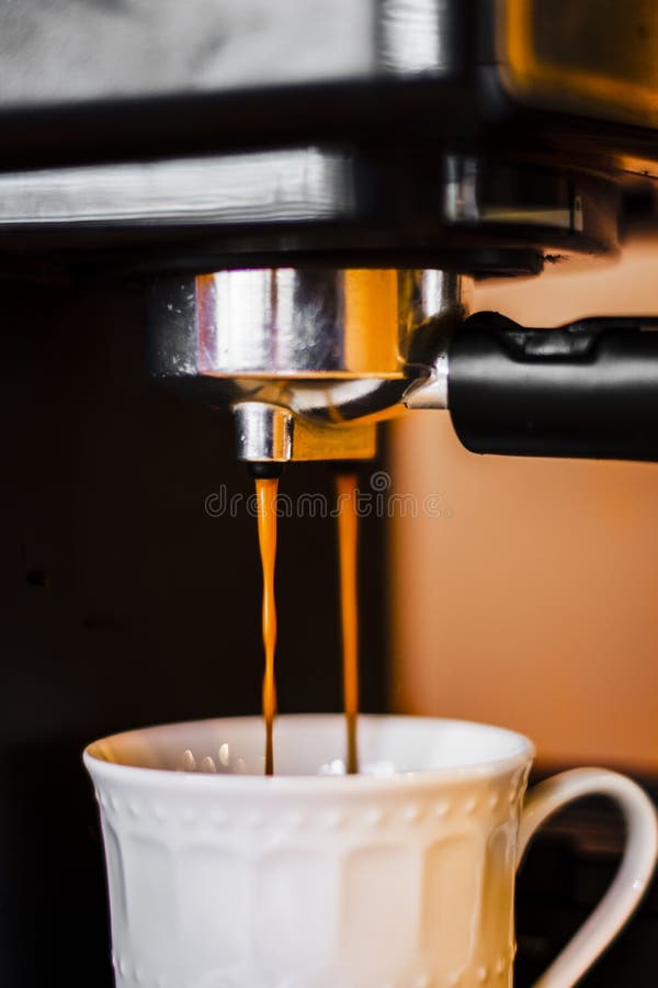 Espresso pouring stock photo. Image of machine, ground 118991730