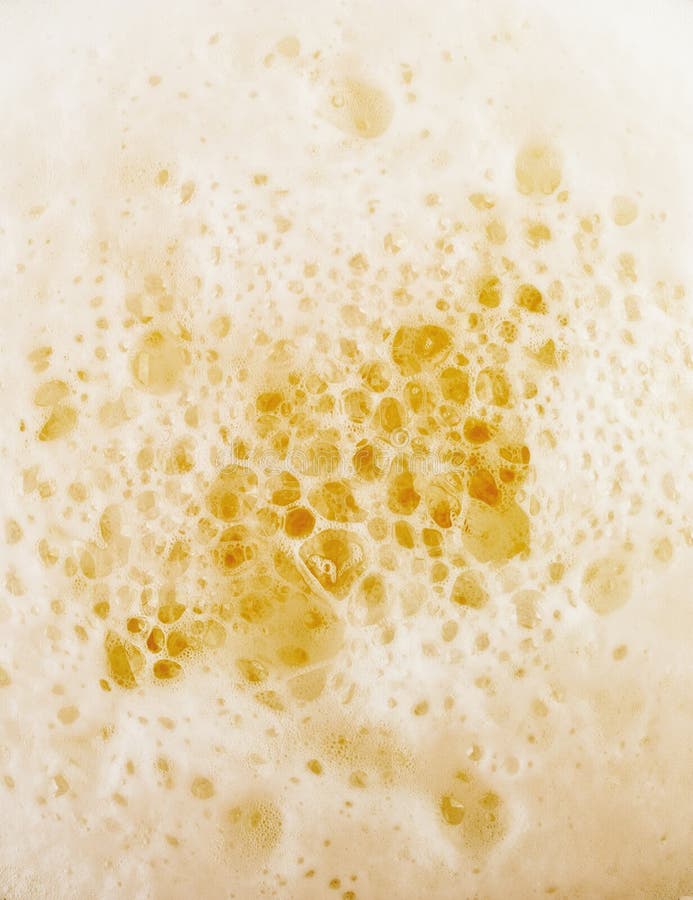 Espuma de cerveza fresca fotografía de archivo libre de regalías