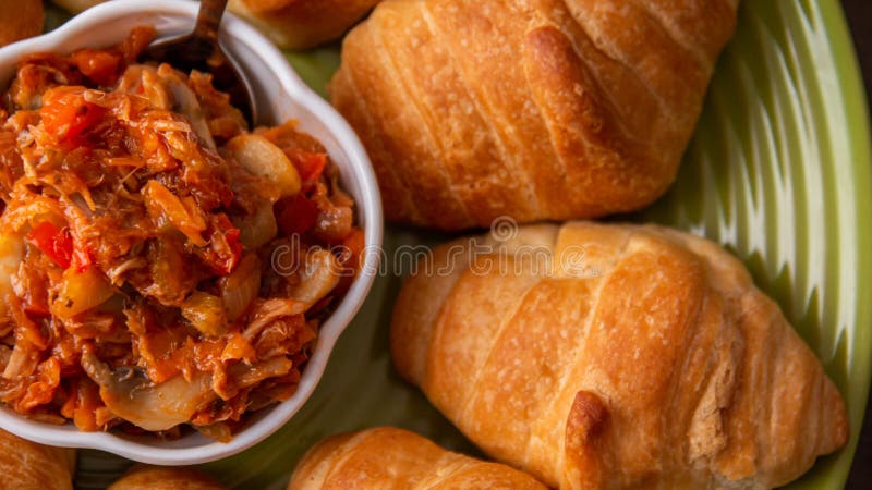 In Essig eingelegt mit Brot stockfotografie In Essig eingelegt mit Brot stockfotografie
