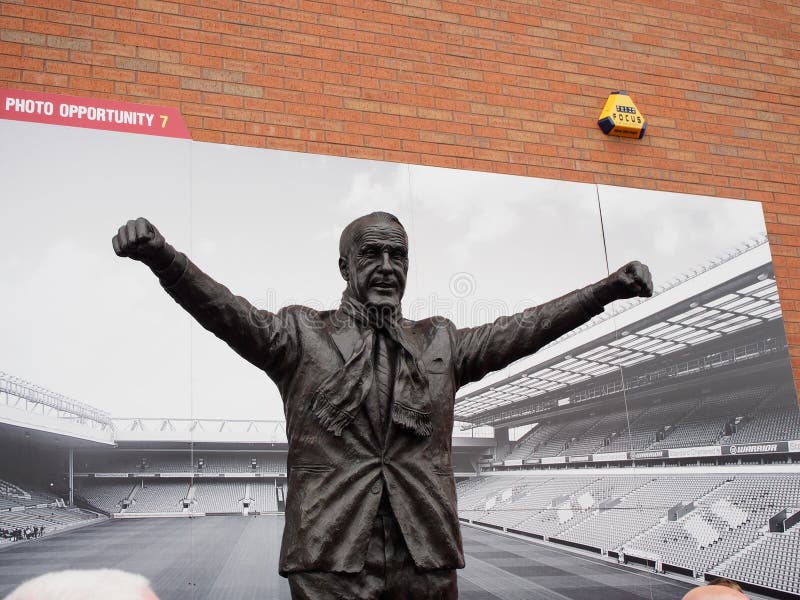 A Sala De Mudança No Estádio De Anfield Em Liverpool, Reino Unido Imagem  Editorial - Imagem de britânico, cidade: 122762180