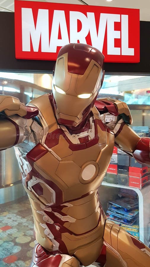 EstÃ¡tua De Ironman De Avengers Endgame. Os Vingadores, Ã© Um Filme De  Super-herÃ³i Americano Baseado Na Equipe De Super-herÃ³is Foto de Stock  Editorial - Imagem de martelo, américa: 155474183