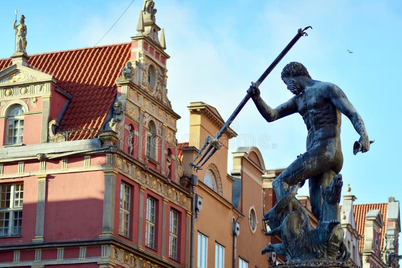 Est?tua de Netuno em Gdansk foto de stock Est?tua de Netuno em Gdansk foto de stock