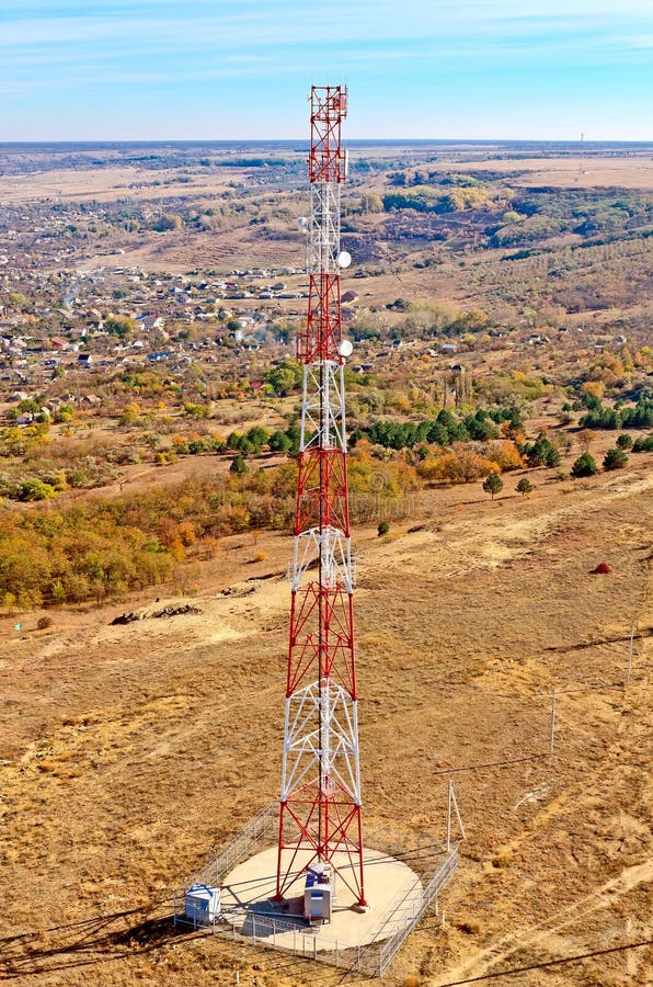 Estación base celular de la antena foto de archivo Estación base celular de la antena foto de archivo
