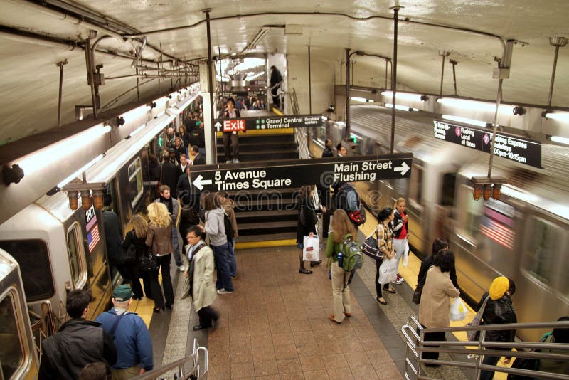 Estación de metro de Nueva York imagen de archivo Estación de metro de Nueva York imagen de archivo