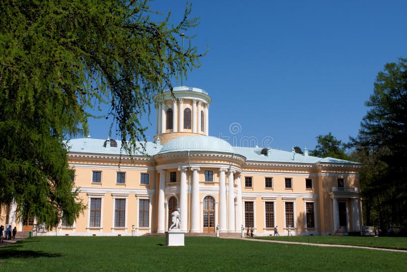 Estado de Arkhangelskoye fotografía de archivo libre de regalías Estado de Arkhangelskoye fotografía de archivo libre de regalías