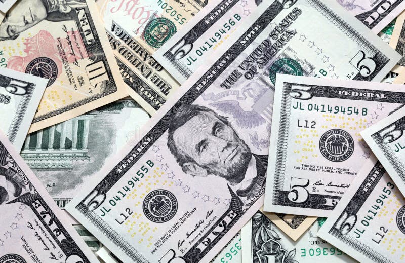 Grande pilha de 20 notas de dólar dos estados unidos grande resolução para  fundo de notícias de finanças empresariais