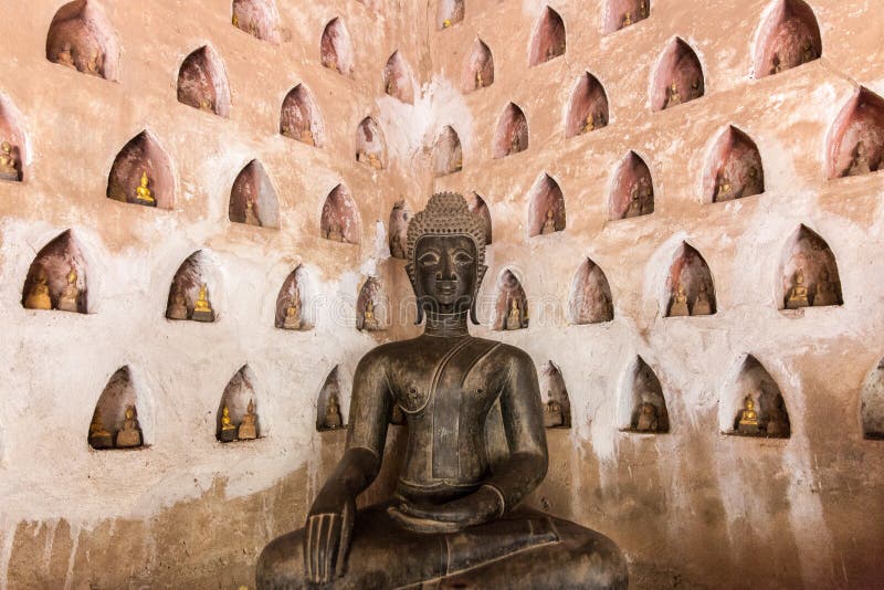 Estatua de Buda en Wat Si Saket, Laos imagen de archivo Estatua de Buda en Wat Si Saket, Laos imagen de archivo