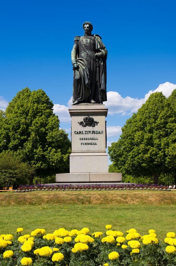 Estatua de Carl XIV. Norrkoping, Suecia fotos de archivo