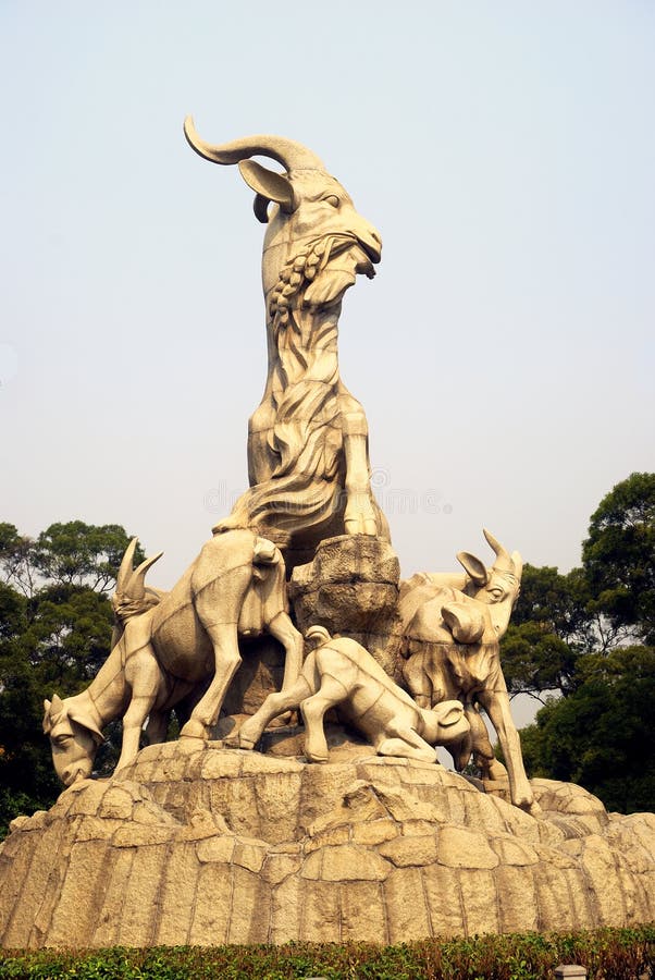 Estatua de cinco espolones, Guangzhou, China imágenes de archivo libres de regalías Estatua de cinco espolones, Guangzhou, China imágenes de archivo libres de regalías