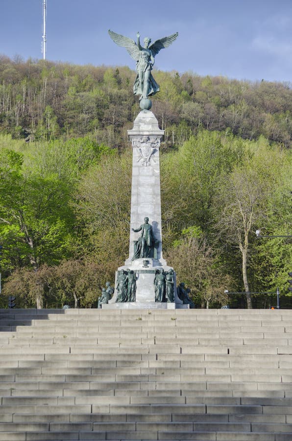 Estatua de George-Etienne Cartier imagen de archivo Estatua de George-Etienne Cartier imagen de archivo