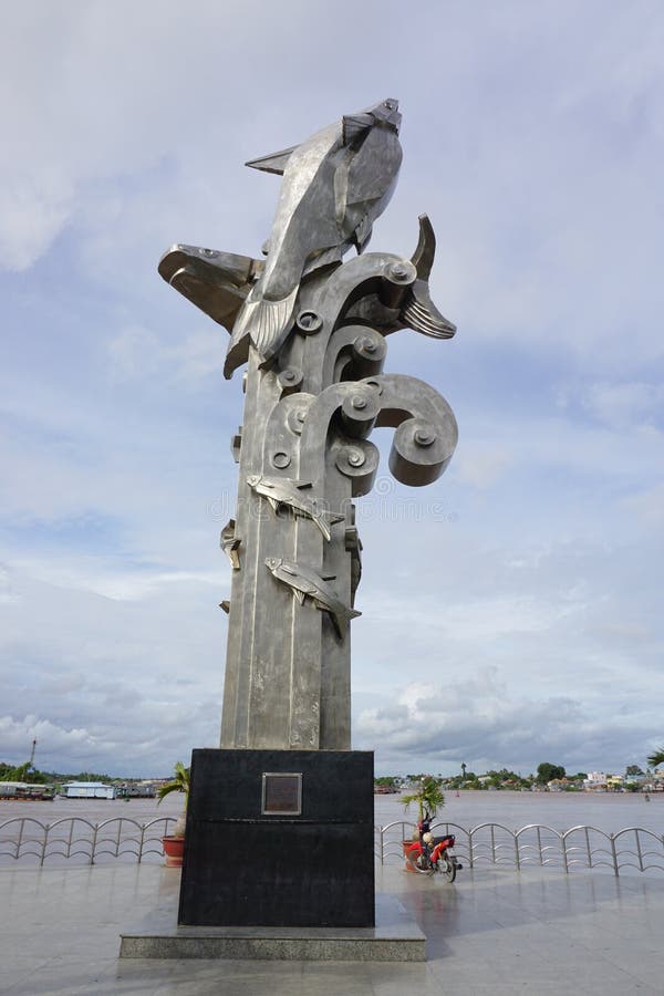 Estatua de los pescados vagos Sa en la ciudad de Chau doc. imagen de archivo Estatua de los pescados vagos Sa en la ciudad de Chau doc. imagen de archivo