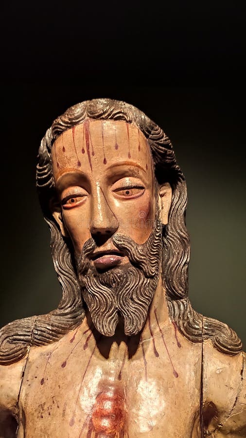 Estatua de madera de Jesus Christ con el goteo de la sangre fotos de archivo libres de regalías Estatua de madera de Jesus Christ con el goteo de la sangre fotos de archivo libres de regalías
